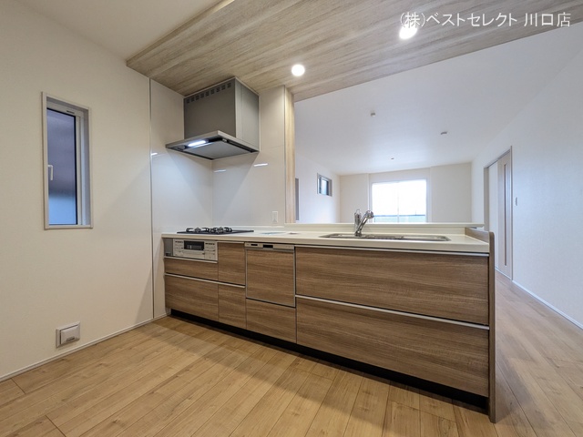 埼玉県川口市弥平1丁目の新築戸建てキッチン写真 2026年3月25日撮影