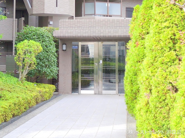 埼玉県戸田市大字新曽のマンション『藤和シティホームズ戸田』エントランス写真 2025年11月26日撮影