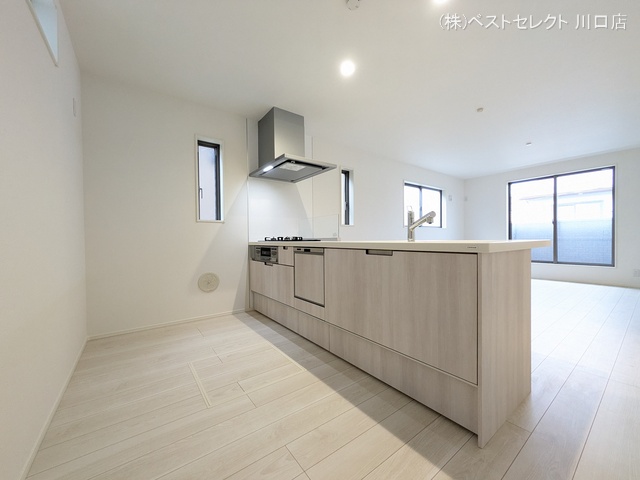 埼玉県川口市芝塚原１丁目の新築戸建てキッチン写真 2026年4月26日撮影
