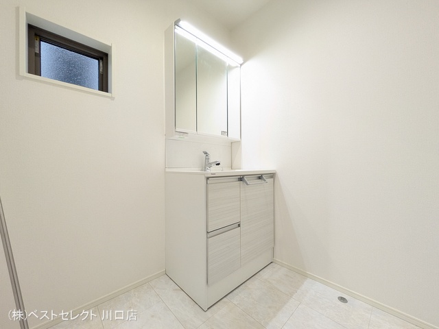 埼玉県川口市芝塚原１丁目の新築戸建て洗面所写真 2026年4月26日撮影