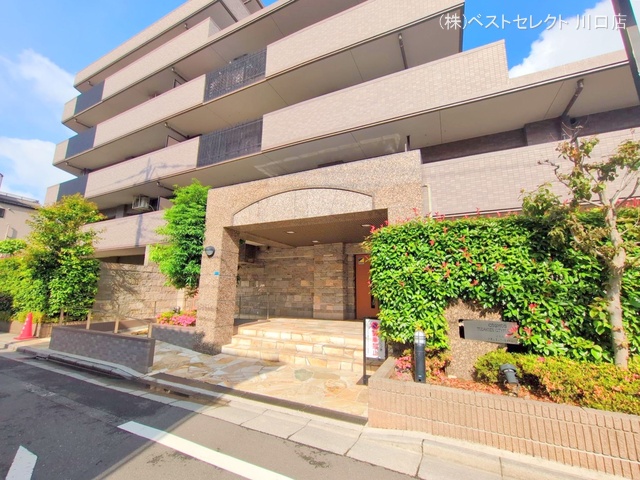 埼玉県戸田市下前１丁目のマンション『コスモ戸田公園シティフォルム』エントランス写真 2025年5月27日撮影