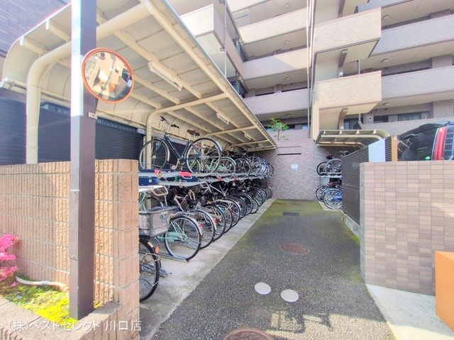 埼玉県戸田市下前１丁目のマンション『コスモ戸田公園シティフォルム』外観写真 2025年5月27日撮影