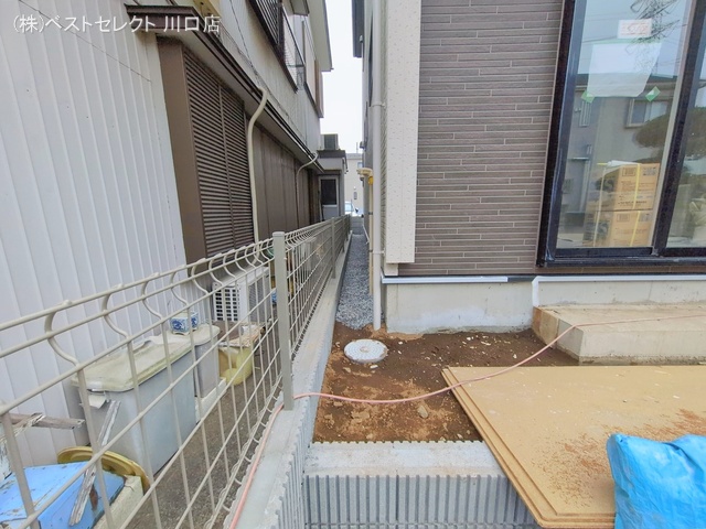 埼玉県川口市大字東本郷の新築戸建て外構写真 2026年1月6日撮影