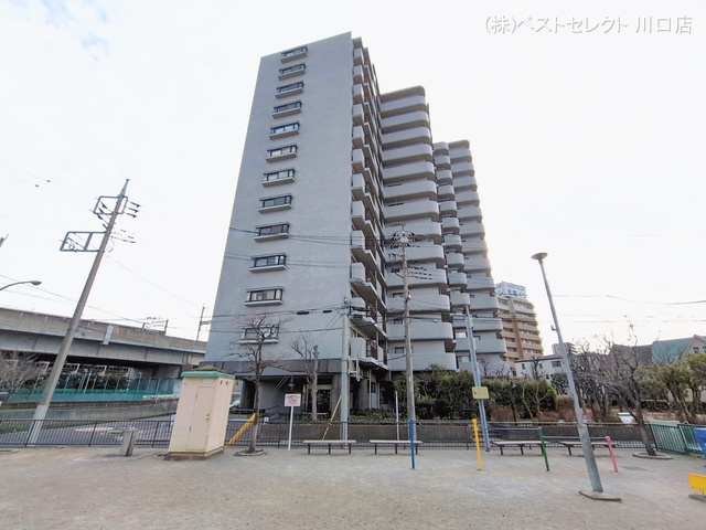 埼玉県戸田市本町5丁目のマンション『アルシオン戸田公園』外観写真 2026年1月27日撮影