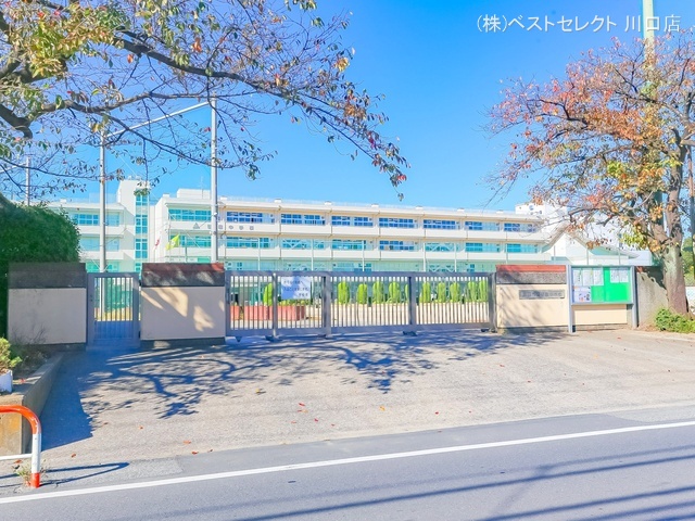 戸田市立笹目中学校　距離1200m