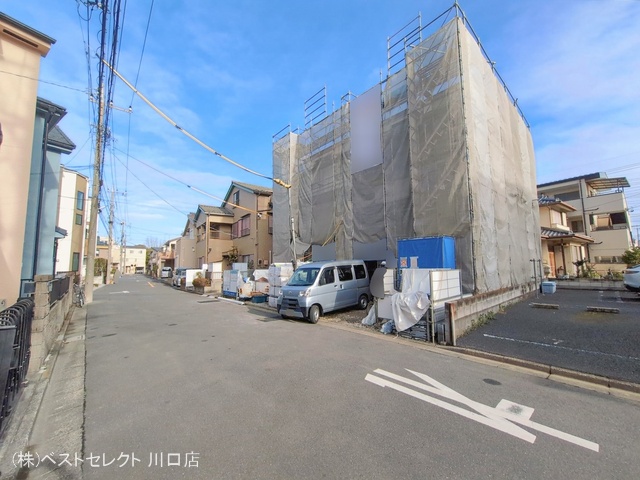 埼玉県蕨市中央７丁目の新築戸建てシート写真 2026年2月26日撮影