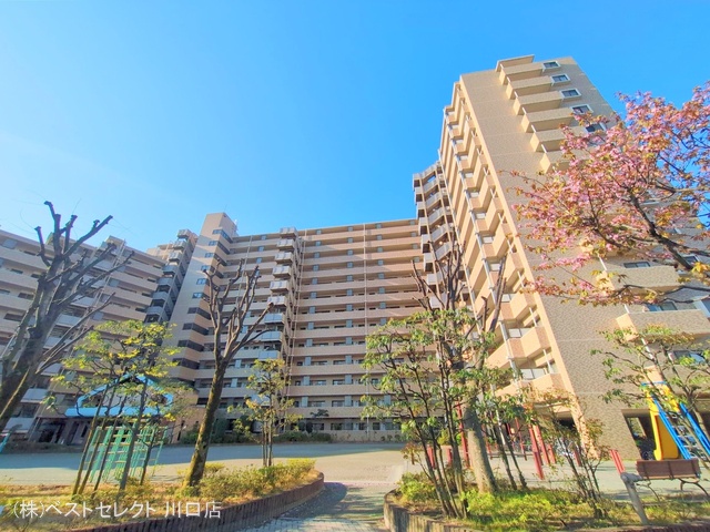 埼玉県戸田市喜沢南１丁目のマンション『ローヤルシティ川口西』外観写真 2025年4月8日撮影