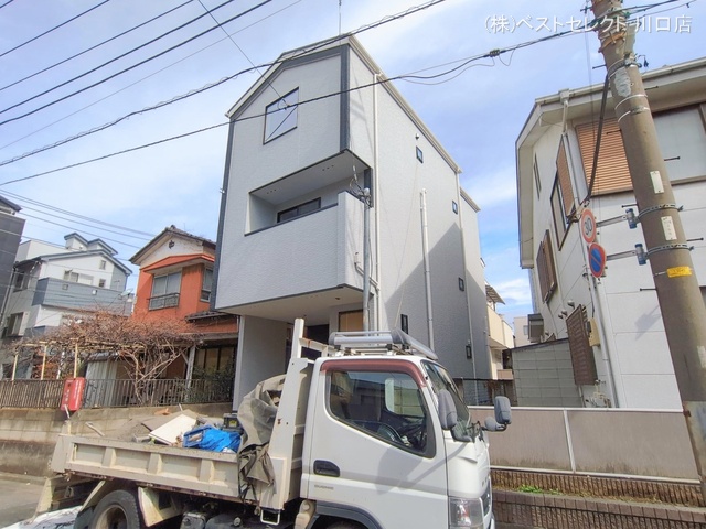 埼玉県川口市末広１丁目の新築戸建て外構写真 2026年2月26日撮影