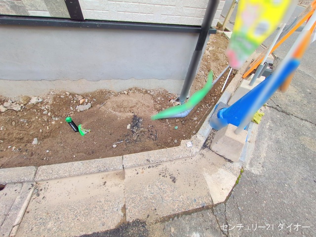 東京都江戸川区東葛西4丁目の新築戸建て外構写真 2025年5月26日撮影