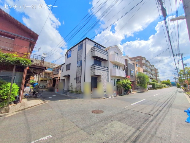 東京都江戸川区東葛西4丁目の新築戸建て完成写真 2025年7月29日撮影