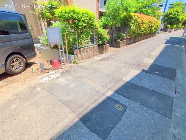 東京都江戸川区江戸川1丁目の新築戸建て外構写真 2025年6月16日撮影