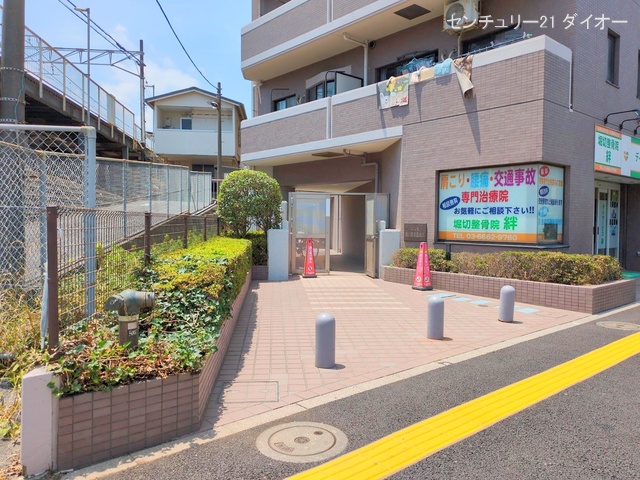 東京都葛飾区堀切5丁目のマンション『コスモ堀切菖蒲園駅前』エントランス写真 2025年7月3日撮影