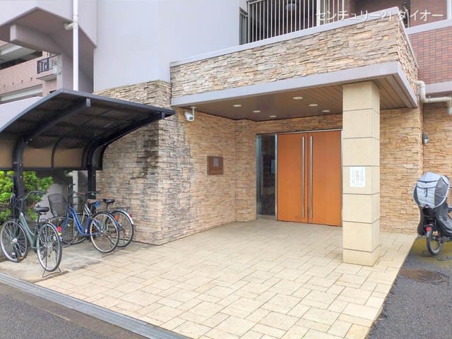 東京都葛飾区奥戸７丁目のマンション『フェイム小岩レジデンスタワー』外観写真 2025年9月30日撮影