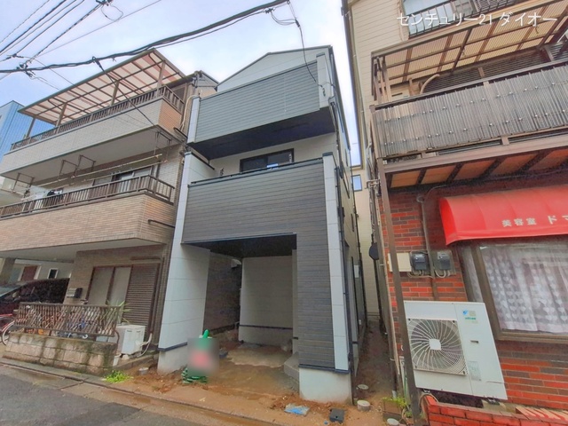 東京都江戸川区下篠崎町の新築戸建て外構写真 2026年4月1日撮影