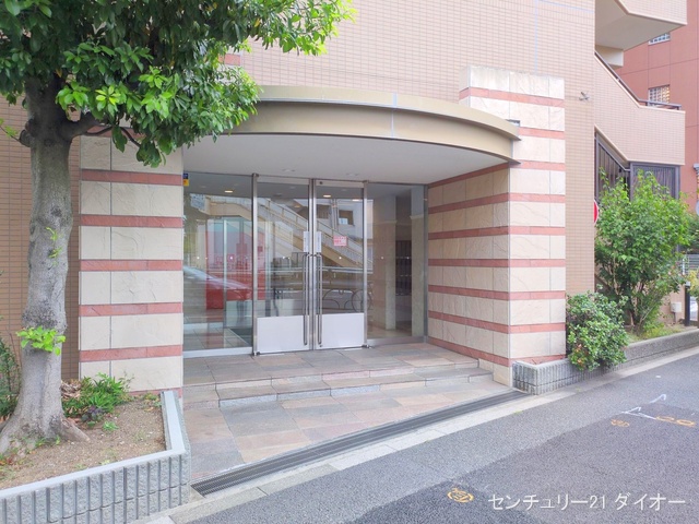 東京都葛飾区青戸８丁目のマンション『ヴェルアージュ亀有』外観写真 2025年10月20日撮影