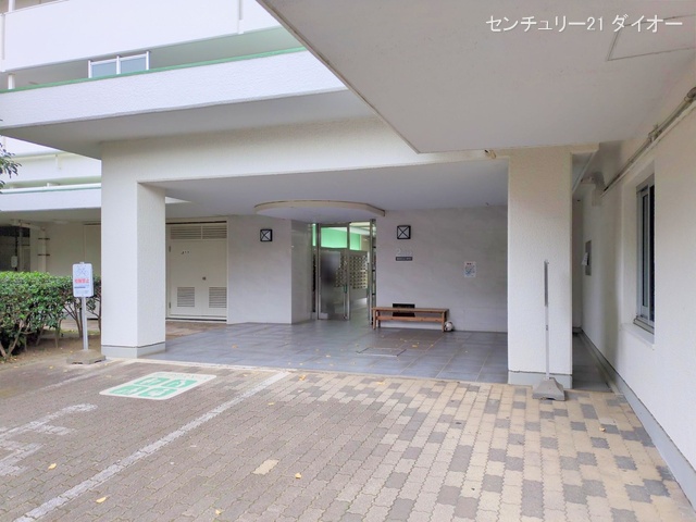 東京都江戸川区南葛西7丁目のマンション『なぎさニュータウン2号棟』外観写真 2025年12月2日撮影