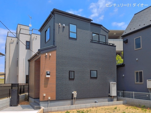 東京都江戸川区篠崎町３丁目の新築戸建て完成写真 2026年5月14日撮影