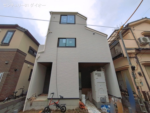 東京都江戸川区北小岩8丁目の新築戸建て外構写真 2026年5月20日撮影