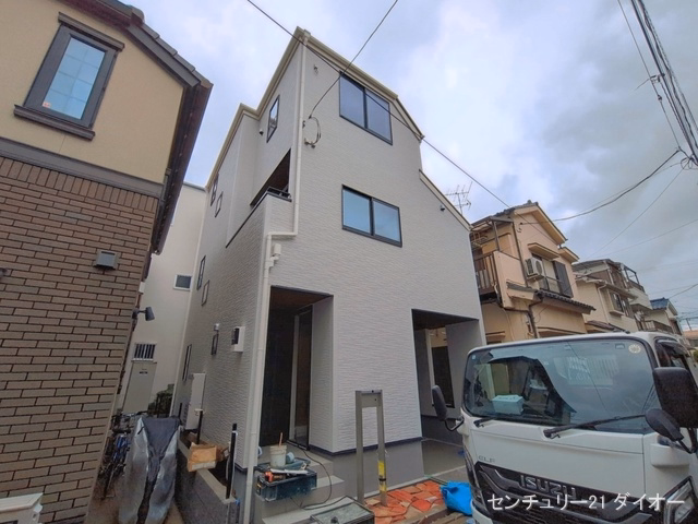 東京都江戸川区北小岩8丁目の新築戸建て外構写真 2026年6月8日撮影