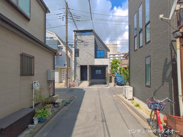 東京都葛飾区新宿1丁目の新築戸建て完成写真 2026年5月10日撮影
