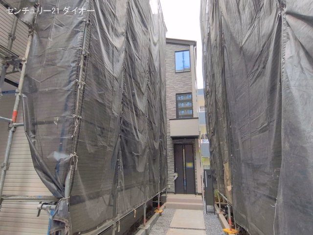 新築戸建て 江戸川区南葛西5期 2号棟 完成