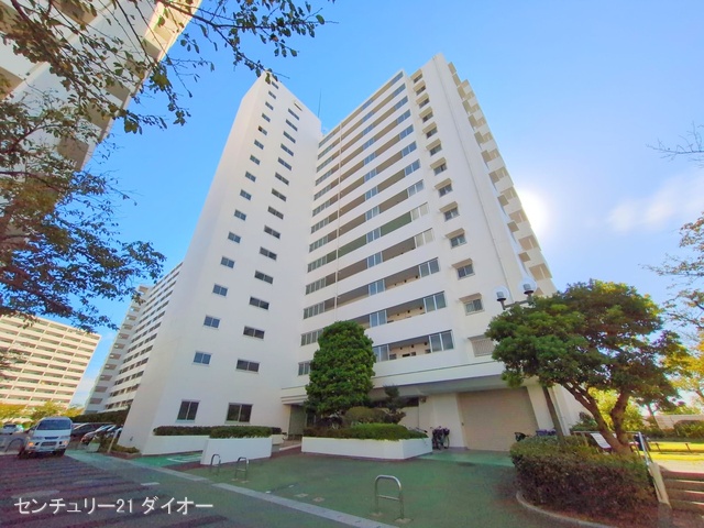 東京都江戸川区南葛西7丁目のマンション『なぎさニュータウン4号棟』外観写真 2025年9月24日撮影