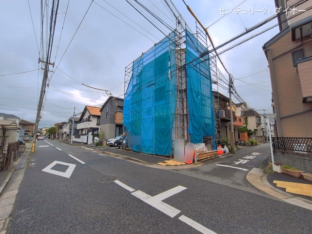 東京都江戸川区興宮町の新築戸建てシート写真 2026年6月28日撮影