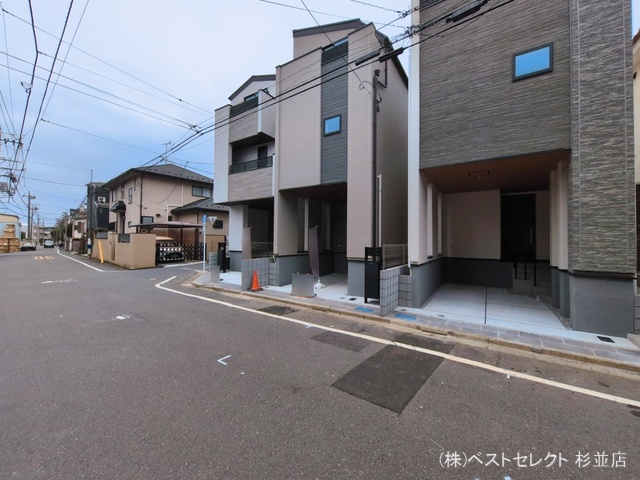 東京都中野区丸山１丁目の新築戸建て完成写真 2026年3月18日撮影