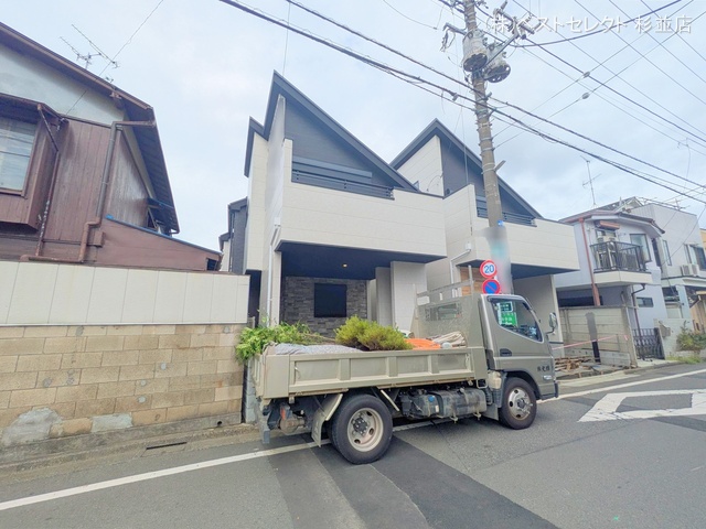 東京都杉並区成田東2丁目の新築戸建て外構写真 2025年9月11日撮影