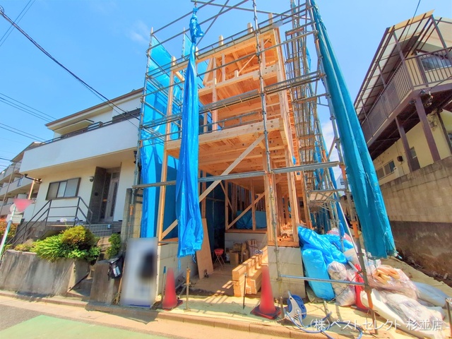 東京都中野区南台4丁目の新築戸建て上棟写真 2025年6月29日撮影