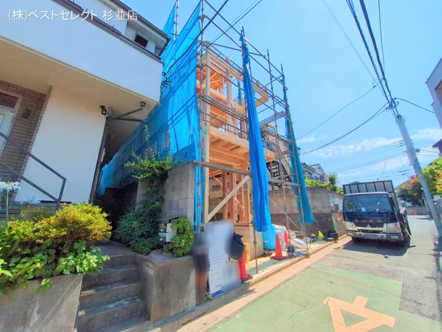 東京都中野区南台4丁目の新築戸建て上棟写真 2025年6月29日撮影