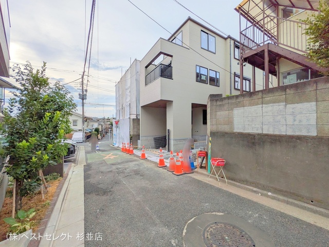 東京都中野区南台4丁目の新築戸建て外構写真 2025年9月2日撮影