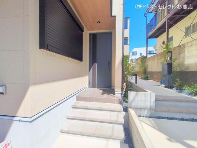 東京都中野区南台4丁目の新築戸建て完成写真 2025年9月24日撮影