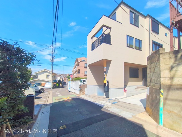 東京都中野区南台4丁目の新築戸建て完成写真 2025年9月24日撮影