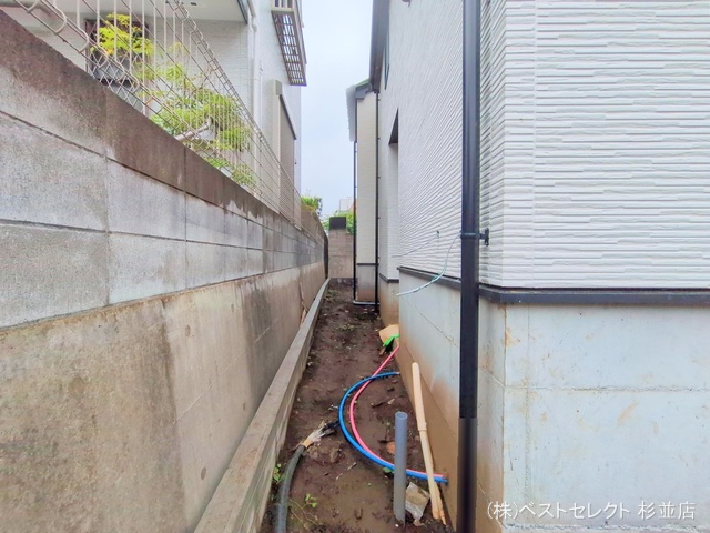 東京都中野区鷺宮4丁目の新築戸建て外構写真 2025年10月15日撮影