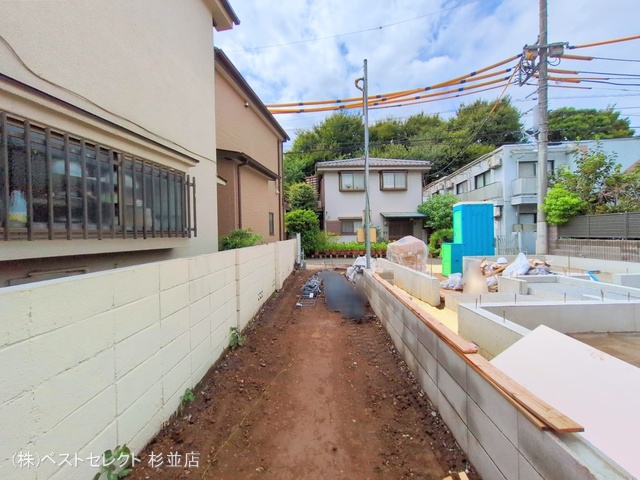 東京都中野区沼袋2丁目の新築戸建て基礎写真 2025年9月18日撮影
