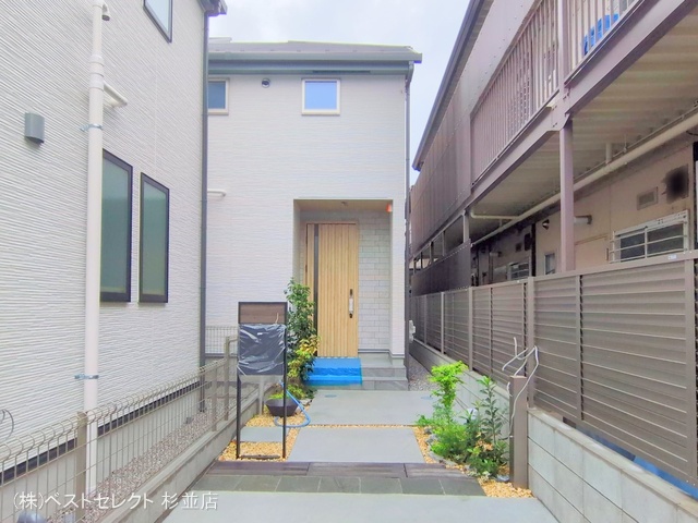 東京都杉並区下井草1丁目の新築戸建て完成写真 2025年9月30日撮影