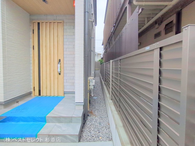 東京都杉並区下井草1丁目の新築戸建て完成写真 2025年9月30日撮影