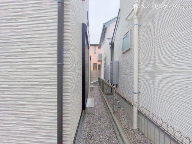 東京都杉並区下井草1丁目の新築戸建て完成写真 2025年9月30日撮影