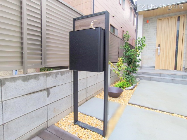 東京都杉並区下井草1丁目の新築戸建て完成写真 2025年9月30日撮影