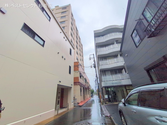 東京都中野区中央3丁目のマンション『鍋屋横丁住宅』外観写真 2025年9月30日撮影