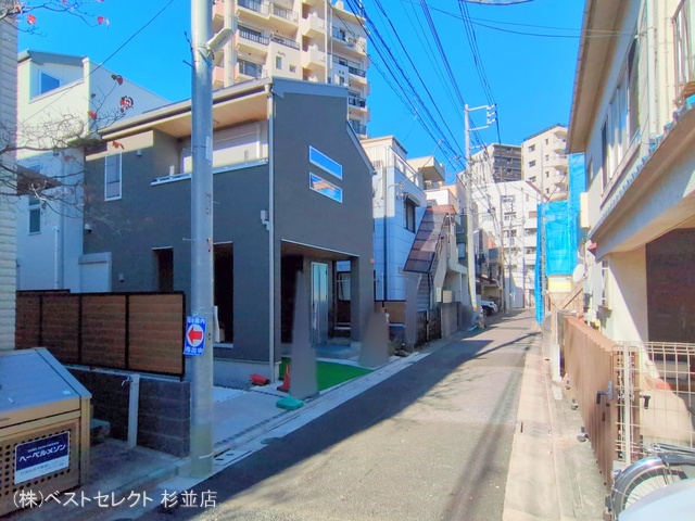 東京都中野区南台２丁目の新築戸建て完成写真 2025年12月3日撮影