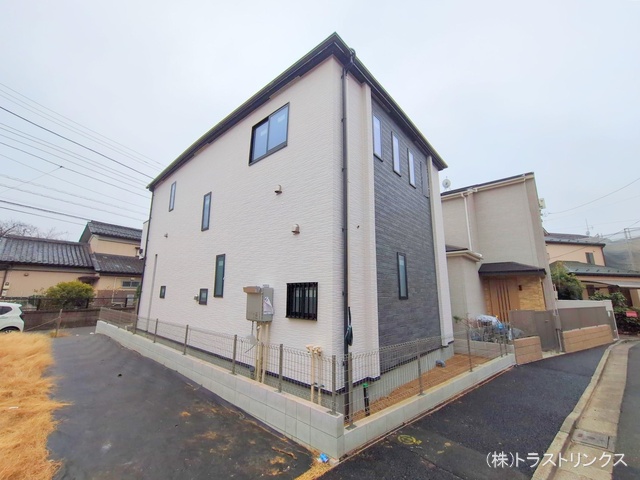 東京都江戸川区興宮町の新築戸建て外構写真 2025年12月23日撮影