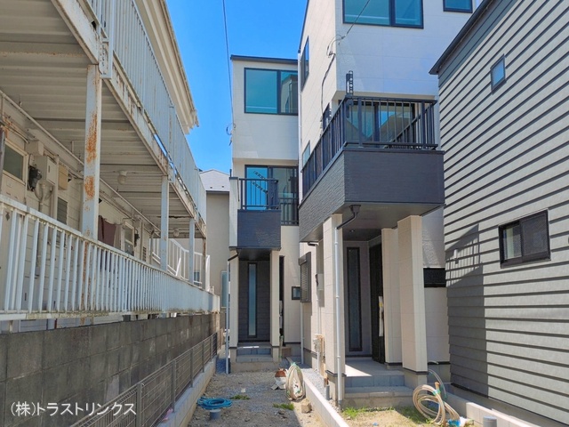 東京都江戸川区江戸川3丁目の新築戸建て外構写真 2026年5月10日撮影