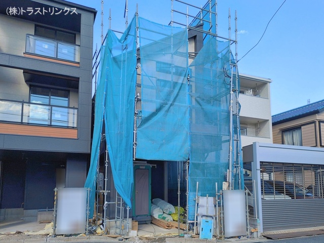 東京都江戸川区上篠崎２丁目の新築戸建てシート写真 2026年2月8日撮影