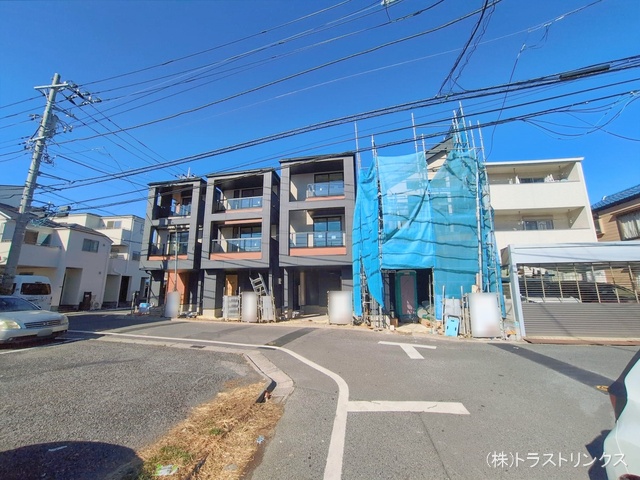 東京都江戸川区上篠崎２丁目の新築戸建てシート写真 2026年2月8日撮影