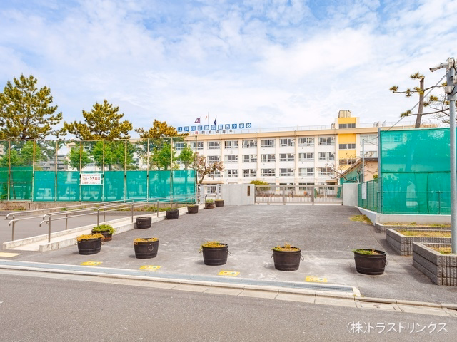 江戸川区立第四葛西小学校