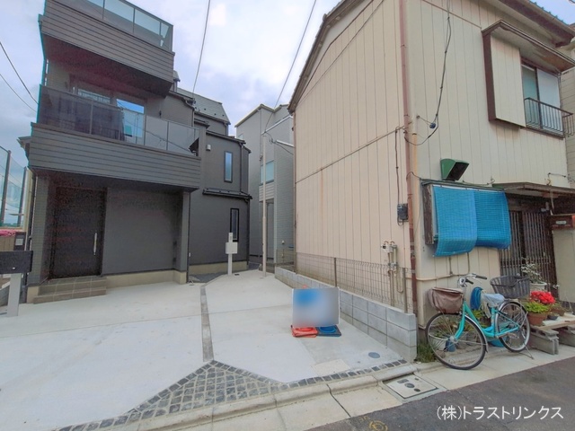 東京都江戸川区鹿骨５丁目の新築戸建て完成写真 2026年4月29日撮影
