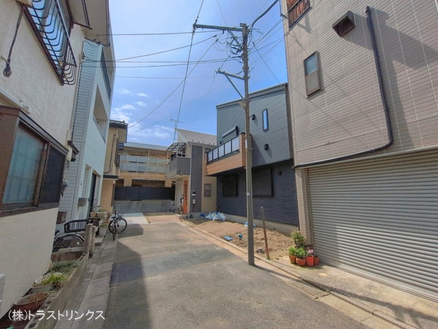 東京都江戸川区西篠崎１丁目の新築戸建て外構写真 2026年4月8日撮影