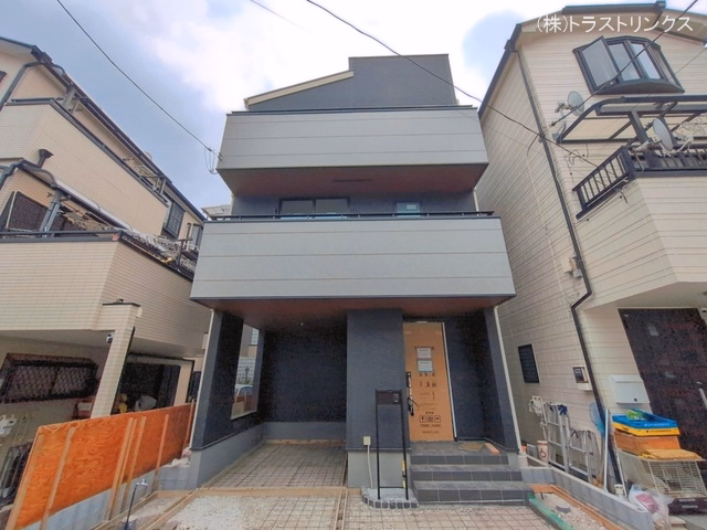 新築戸建て 江戸川区西葛西8丁目 1号棟 外構